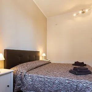 ** Affittacamere Cagliaritane Notti In Centro Italia